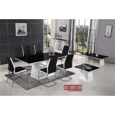 G05 BLACK TEMPERED GLASS DINING TABLE   (EXCLUSIVE ONLINE SALE !)